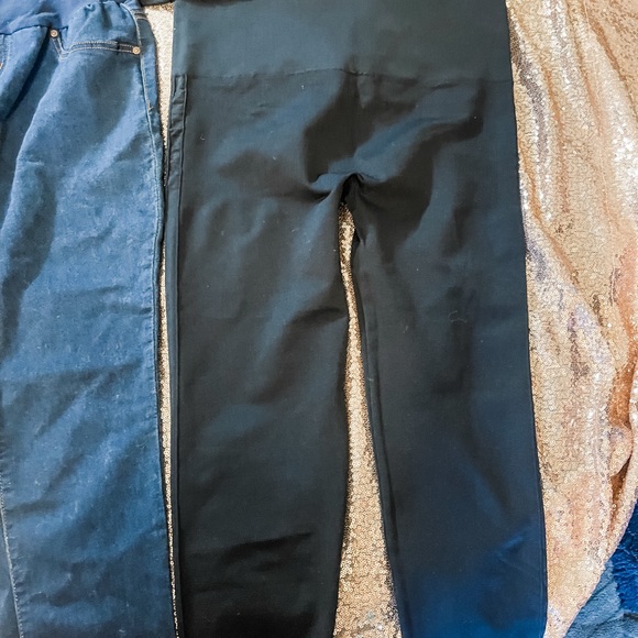 Maternity Bundle - Picture 6 of 7